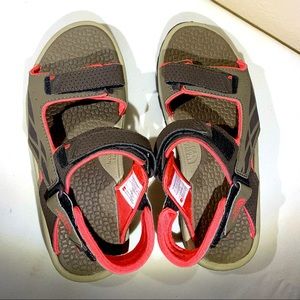 The North Face Storm Flat Sport Sandal Size 6 NWOT
